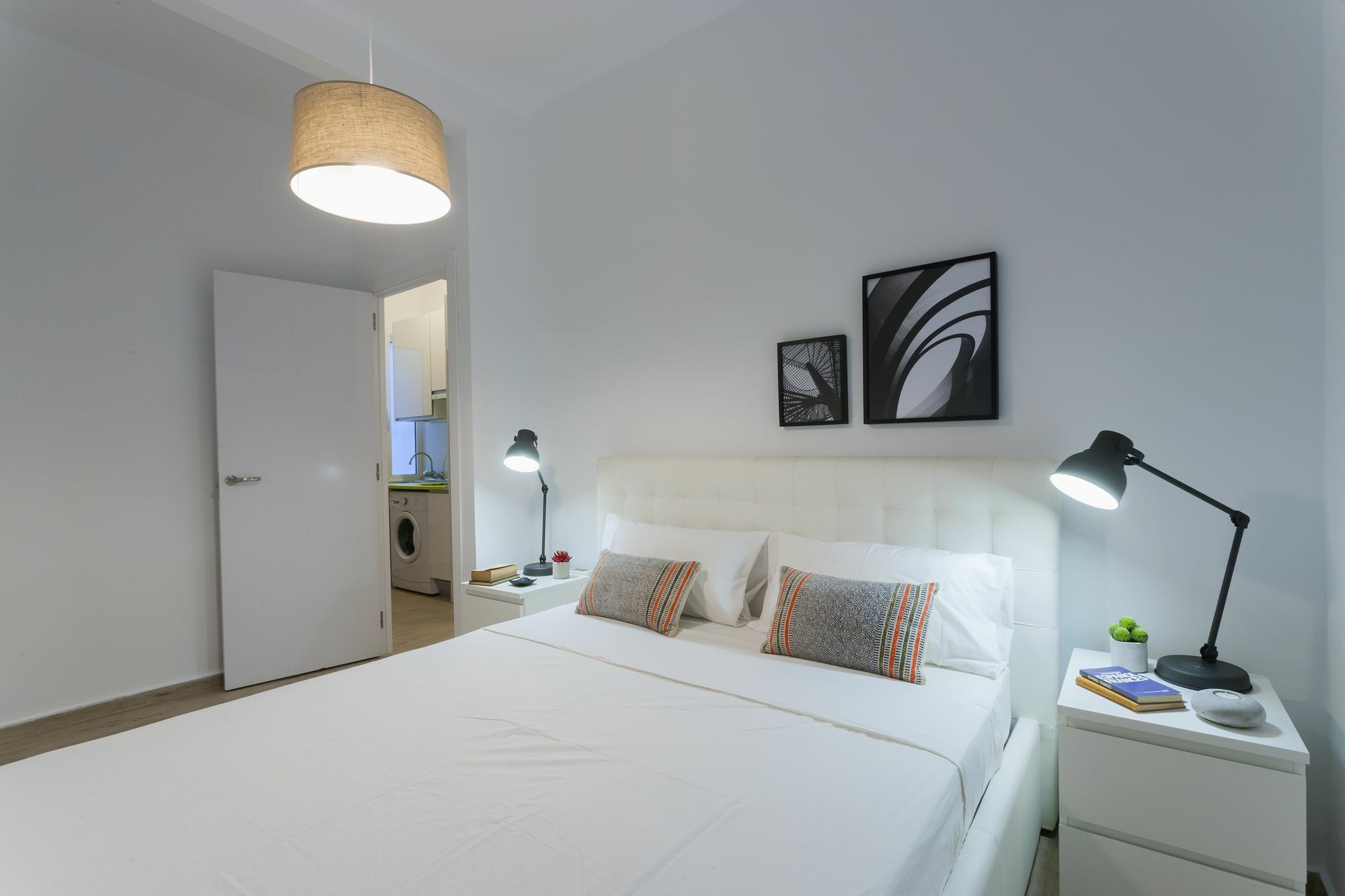 Dobo Rooms Ronda De Segovia Madrid Exterior foto