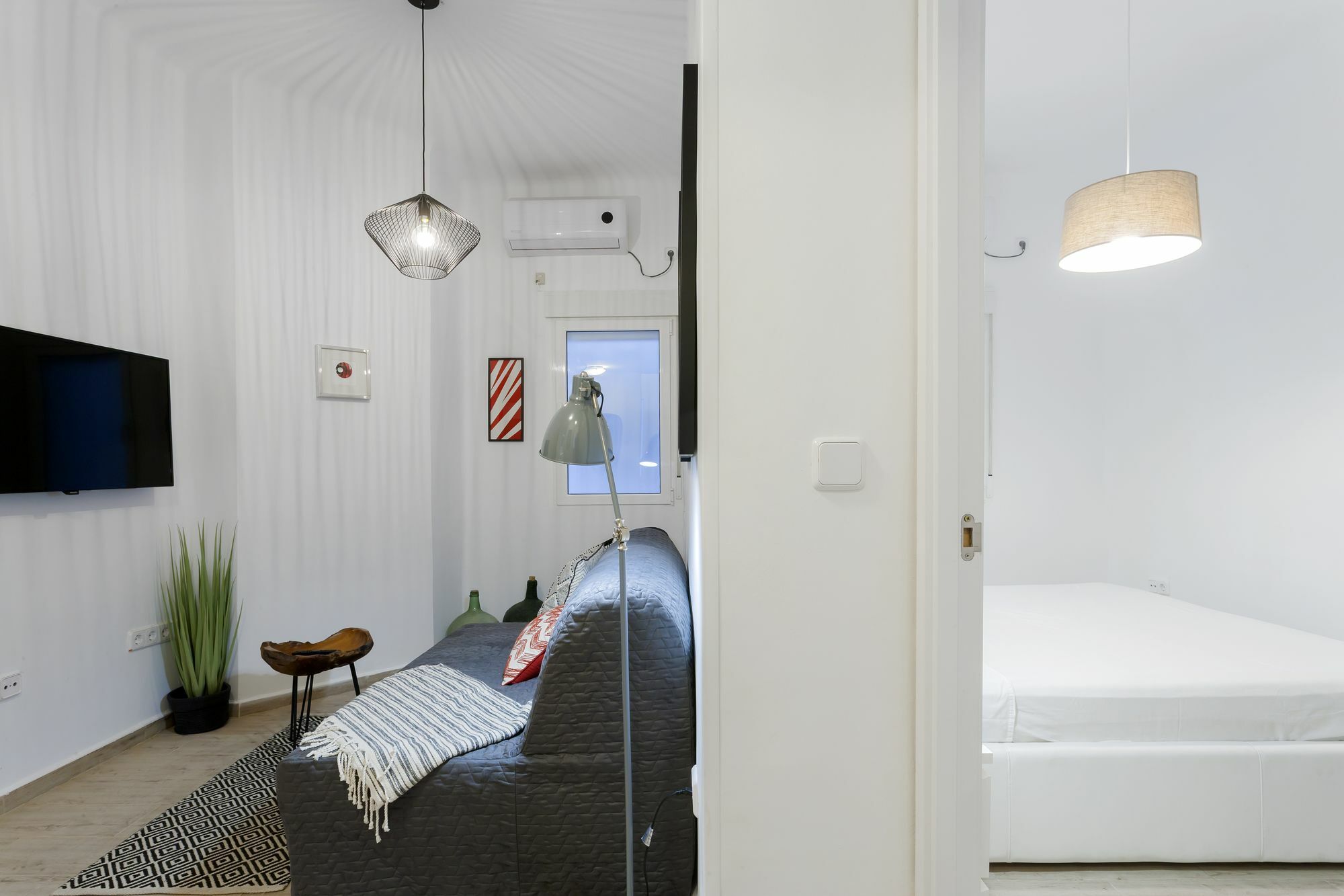 Dobo Rooms Ronda De Segovia Madrid Exterior foto